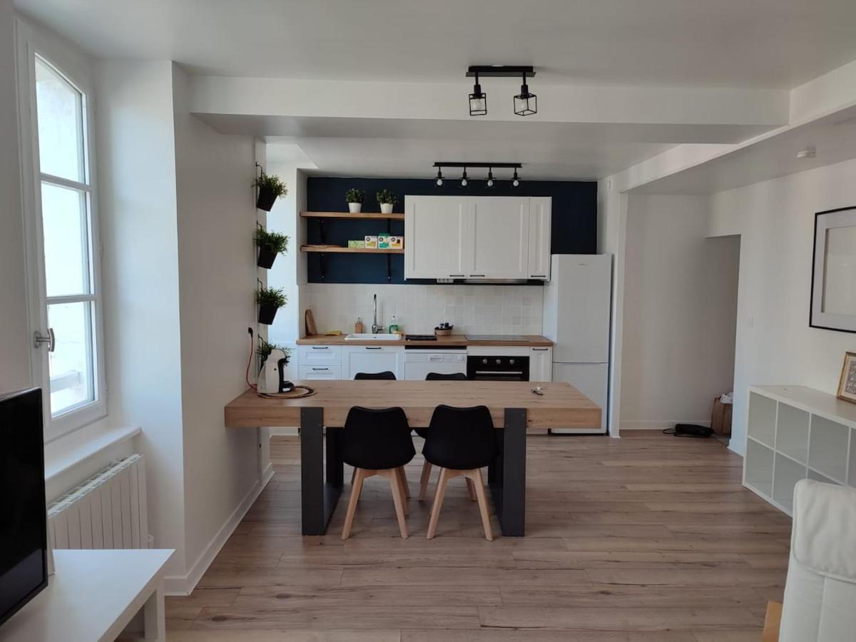 Saint Esprit 2-room Appartement
